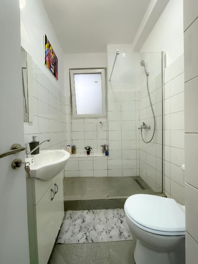 Km 0 And The Best View 2Bdr Apartment In Bucarest Esterno foto