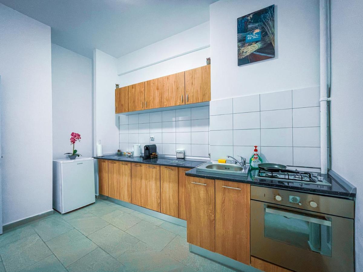 Km 0 And The Best View 2Bdr Apartment In Bucarest Esterno foto